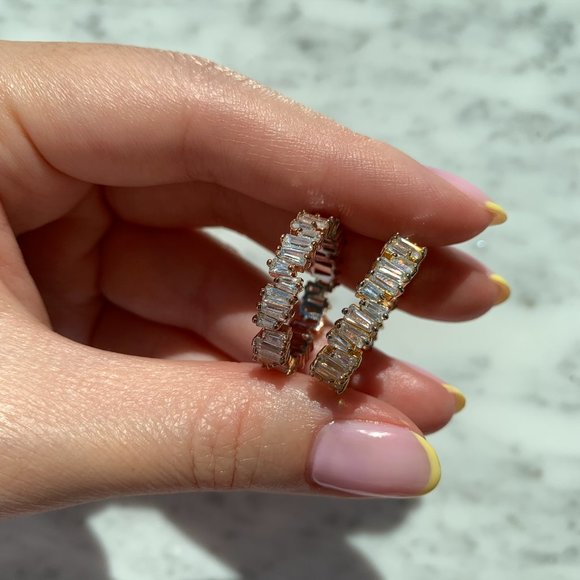 Objekts Store | Rose Gold Baguette Ring - Picture 3 of 3